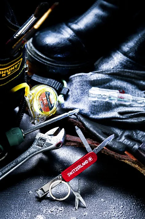 Commercial — tools, hard light and water drops